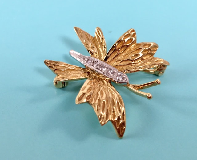 Estate Jewelry Nashville Franklin TN LP2144. Stunning Vintage 14K Diamond And Pearl Ring. Size 6 1/2