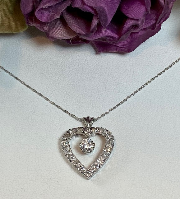 Estate Jewelry Nashville Franklin tn L2044. Estate Timeless Diamond 14K White Gold Pendant. $495.00